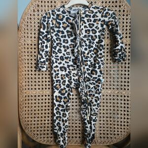 Posh Peanut 0-3m Leopard Print Ruffle Detail Zip Up Sleeper